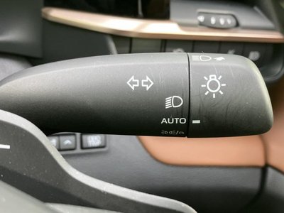 2025 Toyota CROWN ESTATE thumbnail 18