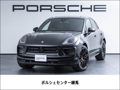 PORSCHE MACAN - 1
