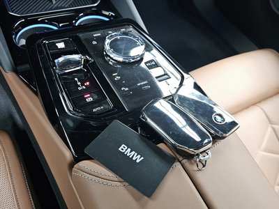 BMW 5 SERIES - 9