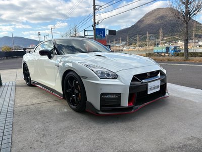 NISSAN GT-R - 4