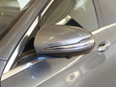 MERCEDES-BENZ E-CLASS - 7