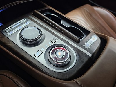 GENESIS G80 (RG3) - 9