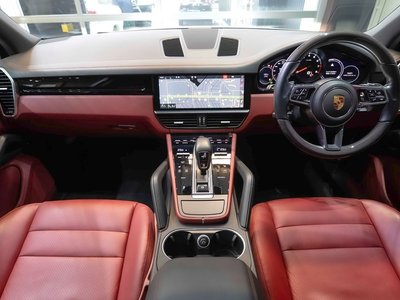 PORSCHE CAYENNE - 7