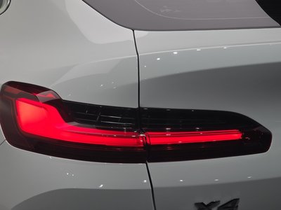 2025 BMW X4 照片 10