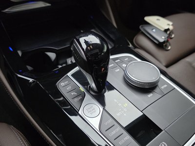 2025 BMW X4 缩略图 12