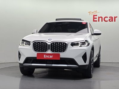 2025 BMW X4 照片 2