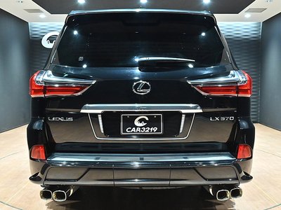 LEXUS LX - 4