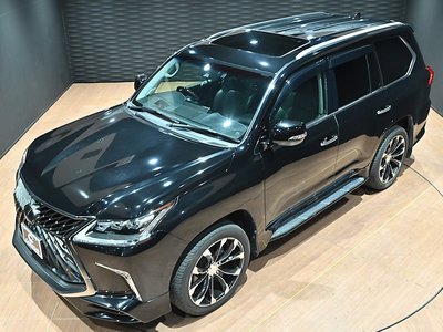 LEXUS LX - 7