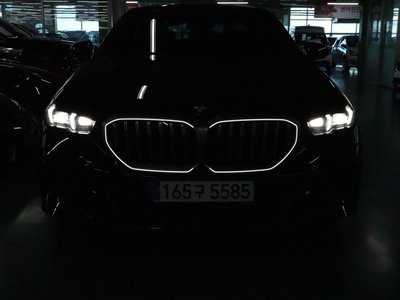 صورة مصغرة 19 لـ 2023 BMW 5 SERIES