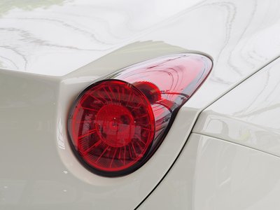 2009 FERRARI CALIFORNIA — миниатюра 21