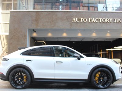 PORSCHE CAYENNE - 4