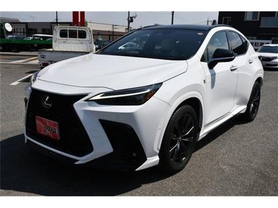 2023 Lexus NX photo 4