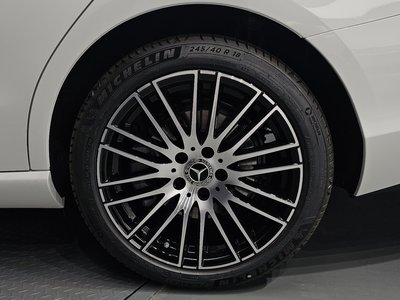MERCEDES-BENZ C-CLASS - 8