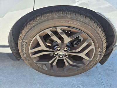 LAND ROVER RANGE ROVER VELAR - 3