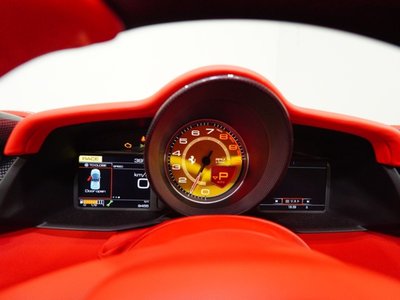 2019 Ferrari 488 SPIDER 缩略图 26