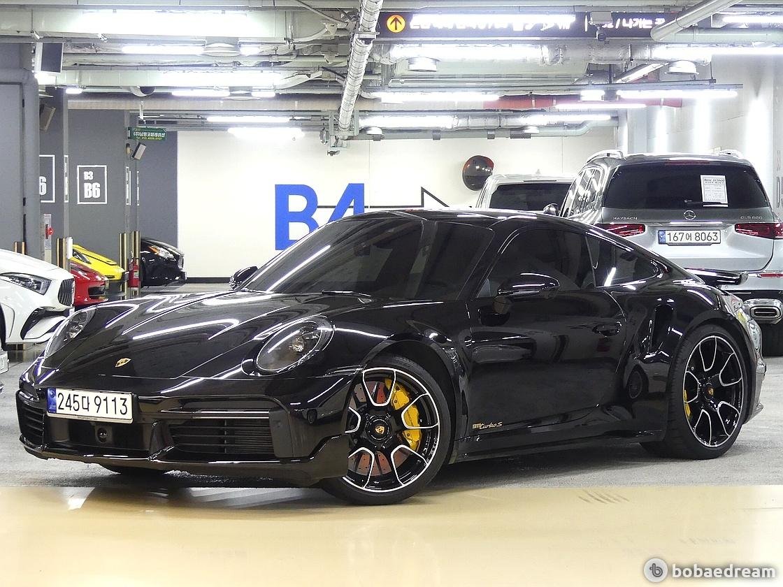 PORSCHE 911 - View 1