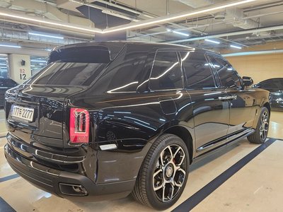 ROLLS-ROYCE CULLINAN - 7