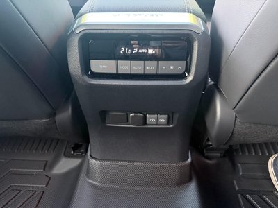 2025 Toyota LAND CRUISER 250 — миниатюра 25
