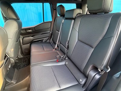 2025 Toyota LAND CRUISER 250 — миниатюра 18