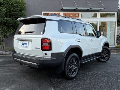 2025 Toyota LAND CRUISER 250 photo 2