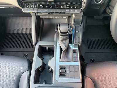 2025 Toyota LAND CRUISER 250 — миниатюра 23