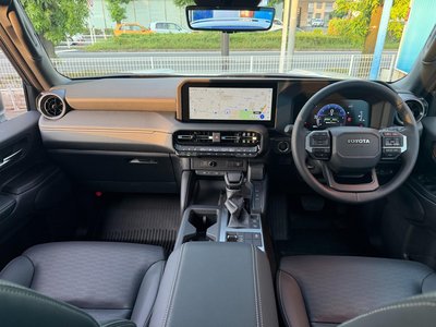2025 Toyota LAND CRUISER 250 photo 3