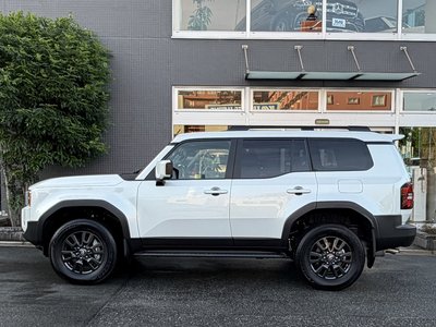 2025 Toyota LAND CRUISER 250 photo 7