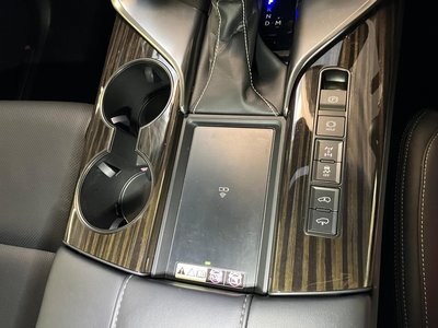 2022 Lexus LX — миниатюра 25