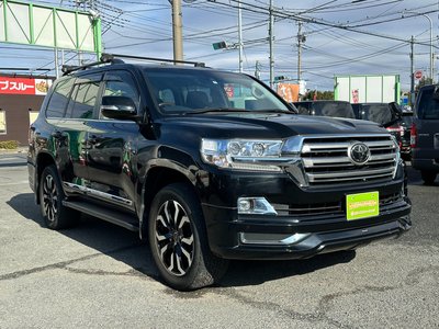 TOYOTA LAND CRUISER 200