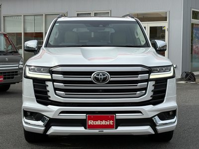 TOYOTA LAND CRUISER 300 - 7