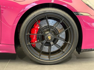2025 Porsche 911 photo 7