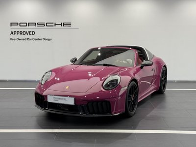 2025 Porsche 911 photo 1