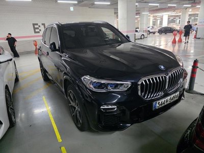 صورة 2 لـ 2021 BMW X5