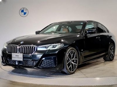 2021 BMW 5 SERIES — фото 1