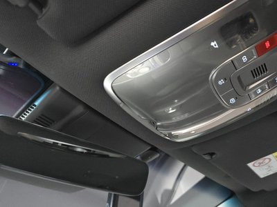 2022 Genesis G90 (RS4) thumbnail 25