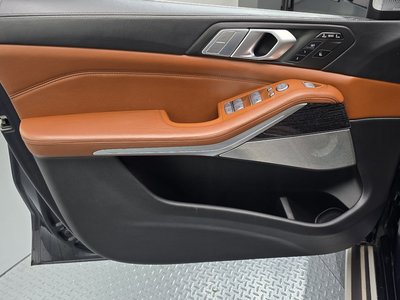 2021 BMW X7 — миниатюра 14