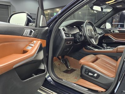 2021 BMW X7 — миниатюра 13