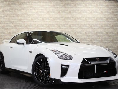 NISSAN GT-R - 8