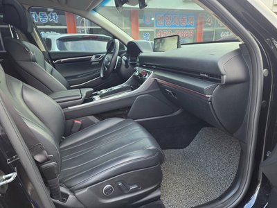 GENESIS GV80 - 8