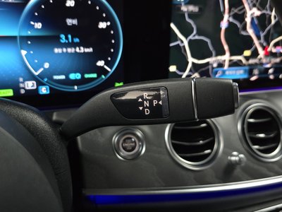 MERCEDES-BENZ E-CLASS - 9