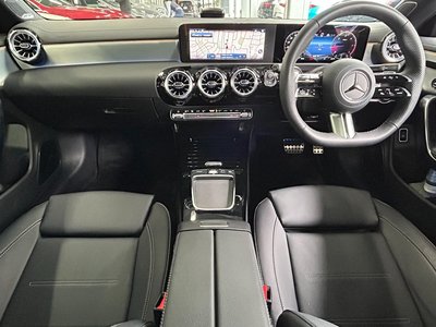 MERCEDES-BENZ CLA - 8