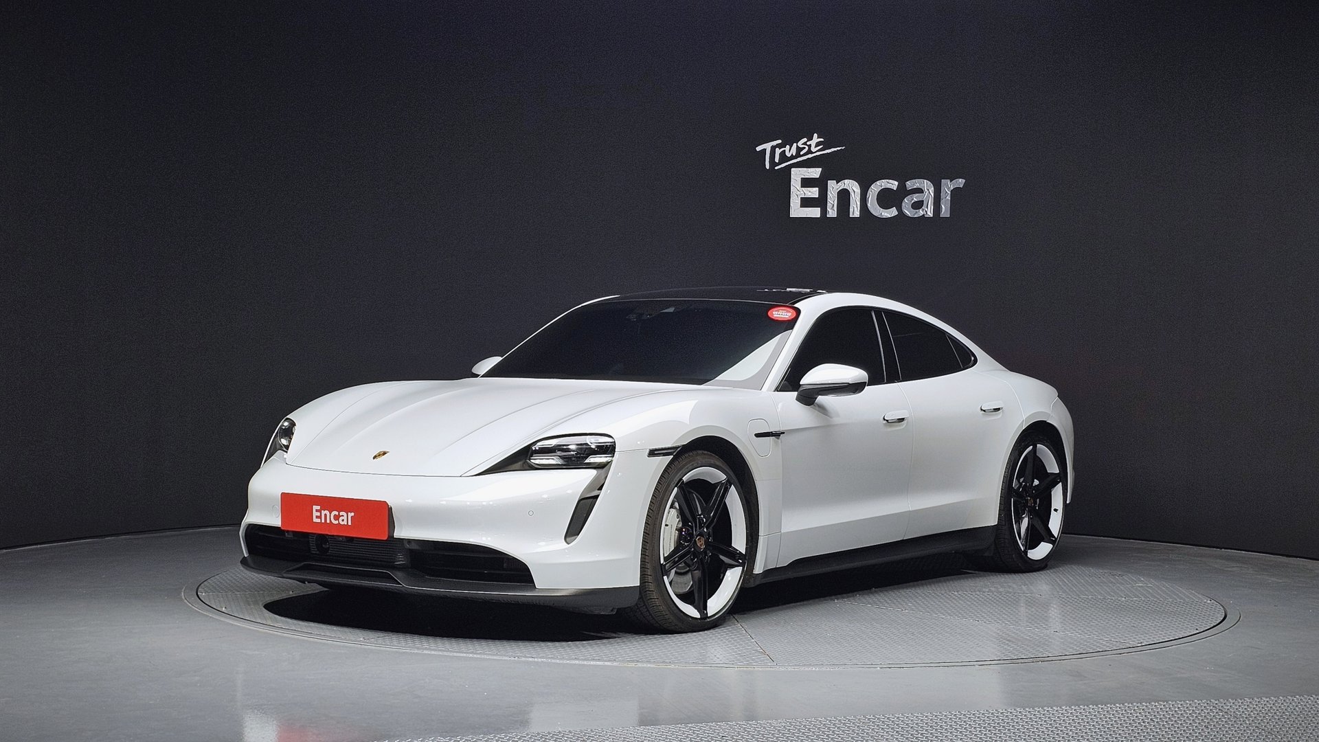 PORSCHE TAYCAN - View 1