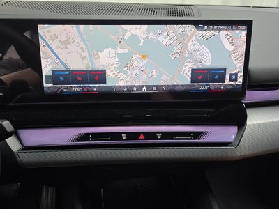 2025 BMW 5 SERIES — миниатюра 19