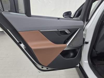 2025 BMW 5 SERIES — миниатюра 15