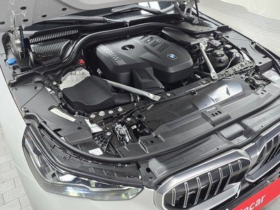 2025 BMW 5 SERIES — фото 7