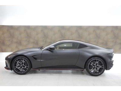ASTON MARTIN VANTAGE - 10