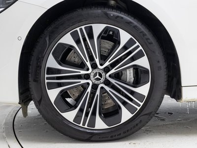 MERCEDES-BENZ E-CLASS - 6