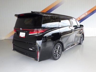 2023 Toyota VELLFIRE — фото 3
