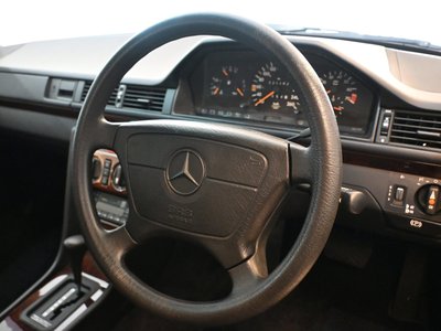 MERCEDES-BENZ MEDIUM-CLASS - 4