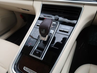 PORSCHE PANAMERA - 7